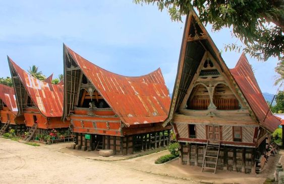 rumah bolon